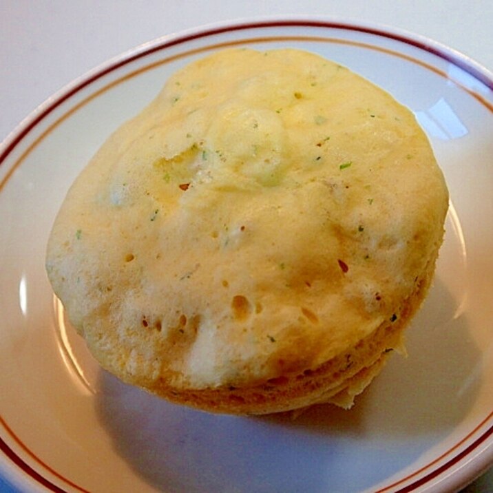 レンジで　甘酒とあおさの蒸しパン